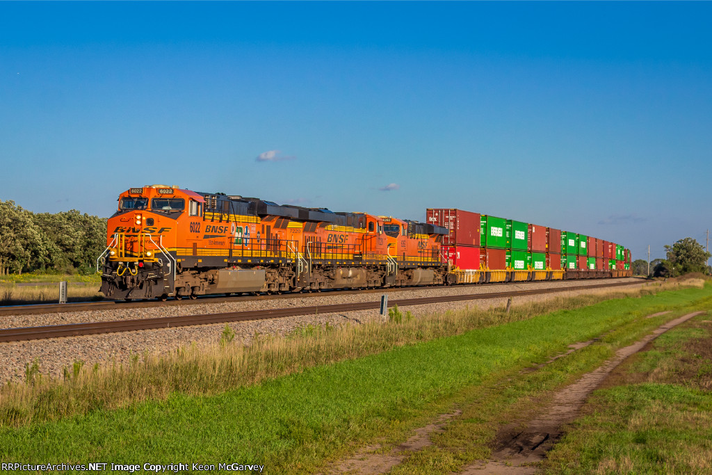 BNSF 6022 WEST